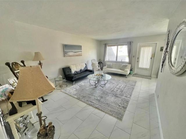 2 BR, 1 BA Apartment 1920 Northeast 51st Court, Fort Lauderdale, FL 33308