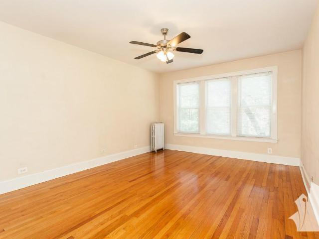 2 BR, 1 BA Apartment 1925 West Winona, Chicago, IL 60640