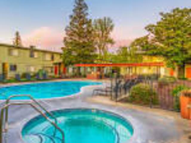 2 BR, 1 BA Apartment 1945 Bell Street Unit 015, Sacramento, CA 95825