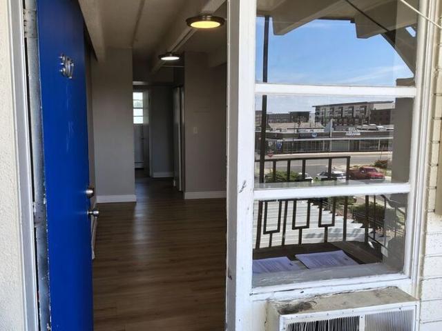 2 BR, 1 BA Apartment 1960 Dallas St, Aurora, CO 80010