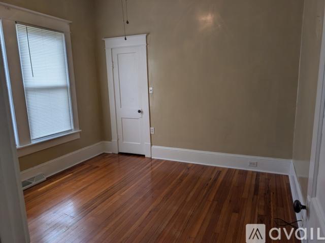 2 BR, 1 BA Apartment 1975 Forest Ave, Unit 1, Buena Vista, VA 24416