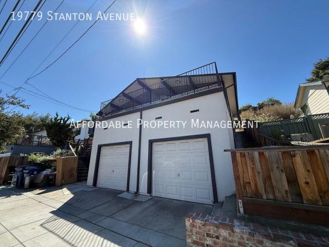 2 BR, 1 BA Apartment 19779 Stanton Avenue, Castro Valley, CA 94546