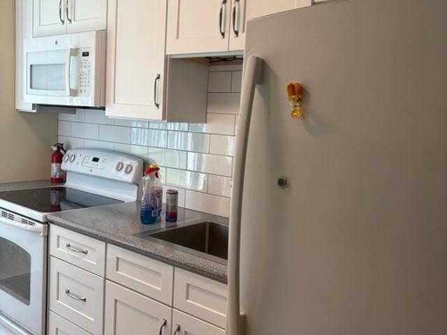 2 BR, 1 BA Apartment 19 Sanford Avenue, Unit In law, Trumbull, CT 06611