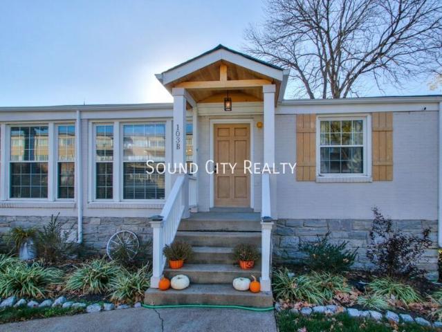 2 BR, 1 BA Apartment 103 Cherokee Rd, Nashville, TN 37205