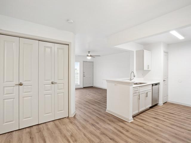 2 BR, 1 BA Apartment 1001 Collinwood West Dr Unit 1 126, Austin, TX 78753