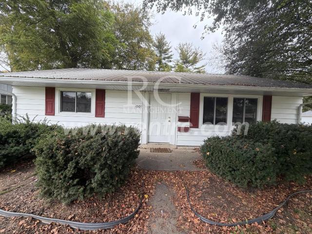 2 BR, 1 BA Apartment 1001 Voorhees, Danville, IL 61832