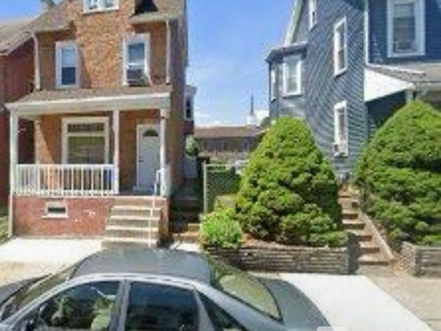 2 BR, 1 BA Apartment 1008 South 7th Street, Allentown, PA 18103