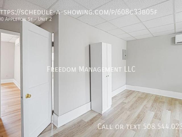 2 BR, 1 BA Apartment 100 Appleton St, Lowell, MA 01852