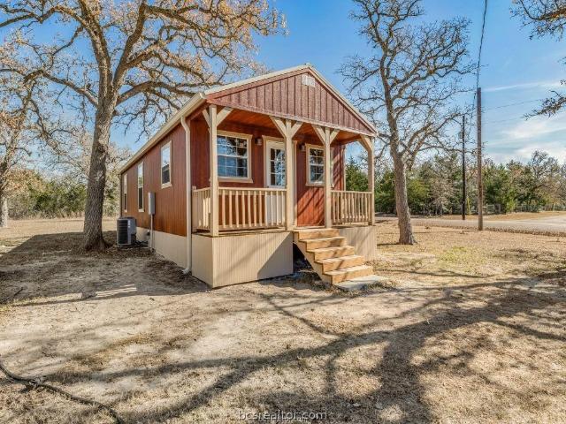 2 BR, 1 BA Apartment 100 Birch Cir, Somerville, TX 77879
