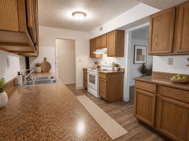 2 BR, 1 BA Apartment 100 E Candlewyck Dr Unit 0824, Kalamazoo, MI 49001