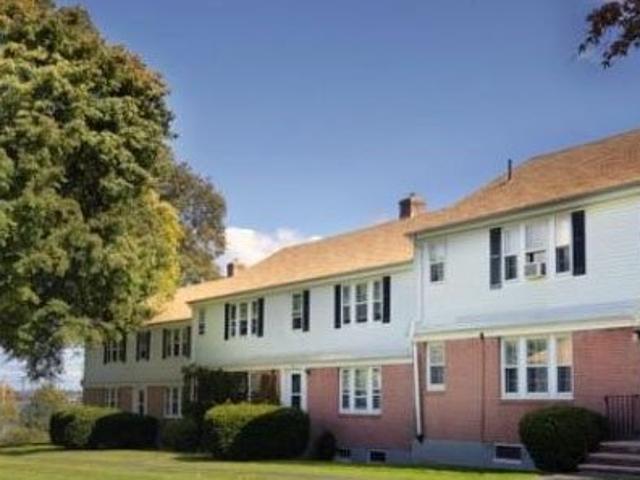2 BR, 1 BA Apartment 100 Forest Park, GPS: 34 Dartmouth St Portland, ME 04101