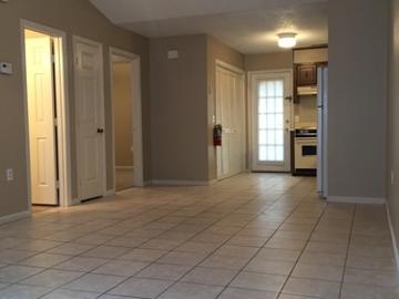 2 BR, 1 BA Apartment 100 Lanier Drive, Unit 7, Statesboro, GA 30458