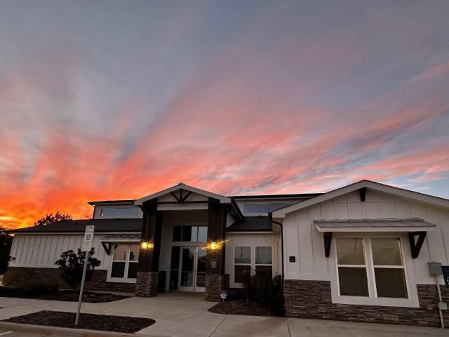 2 BR, 1 BA Apartment 100 Overlook way Unit 9308, Palestine, TX 75801