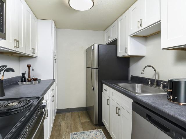 2 BR, 1 BA Apartment 1010 Stonecliffe Dr Unit 4417, Monroeville, PA 15146