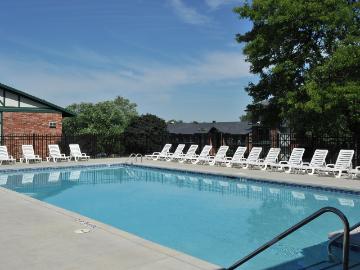 2 BR, 1 BA Apartment 10137 West Cold Spring Road Unit G108, Milwaukee, WI 53228