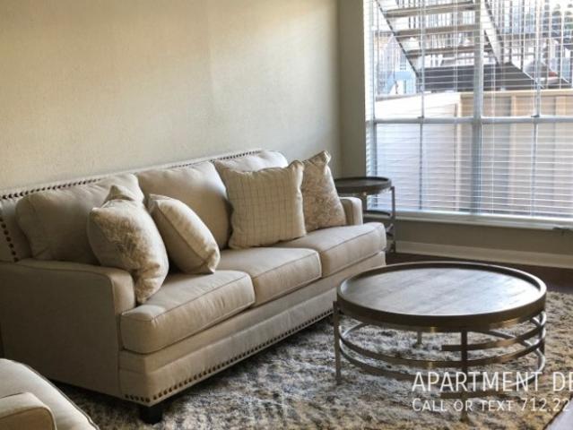 2 BR, 1 BA Apartment 10208 Challenger 7 DrÂ, Houston, TX 77029