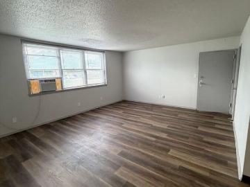 2 BR, 1 BA Apartment 1020 1026 E 12th St N, Newton, IA 50208