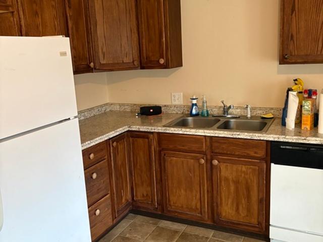 2 BR, 1 BA Apartment 1023 Walnut St, Unit 1023, Sunbury, PA 17801