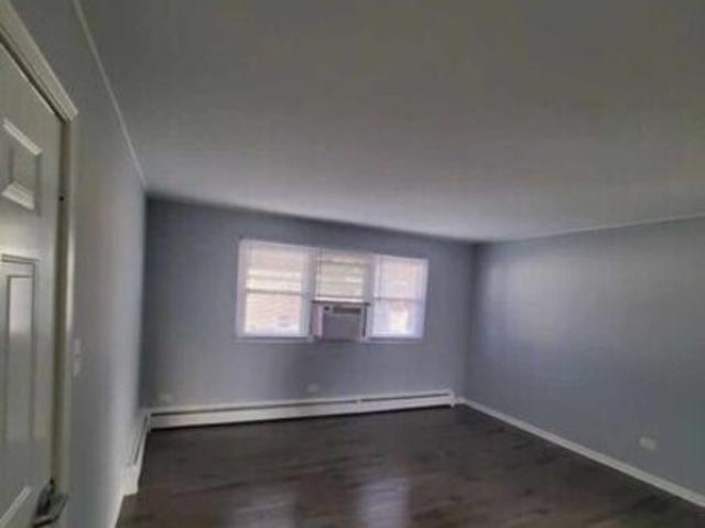 2 BR, 1 BA Apartment 1026 E Division St, Unit C, Lombard, IL 60148
