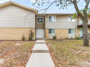 2 BR, 1 BA Apartment 10300 W Dean Rd, Milwaukee, WI 53224
