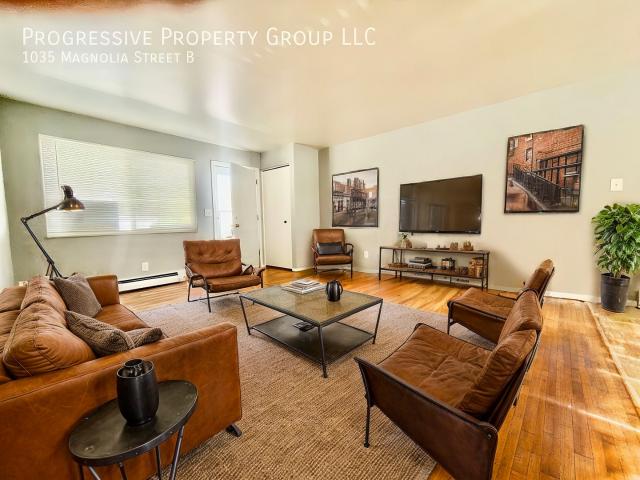 2 BR, 1 BA Apartment 1035 Magnolia Street B, Colorado Springs, CO 80907