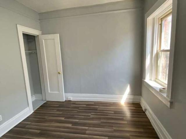 2 BR, 1 BA Apartment 107 Elm St, Yonkers, NY 10701
