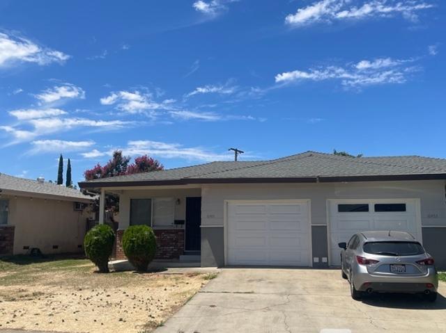 2 BR, 1 BA Apartment 10451 Buena Plaza Circle, Rancho Cordova, CA 95670