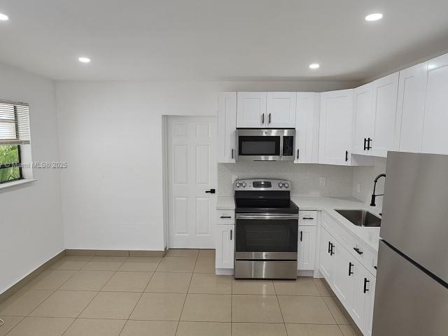 2 BR, 1 BA Apartment 1046 Foster Road, Hallandale Beach, FL 33009