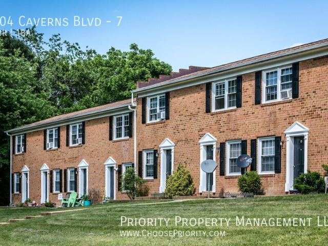 2 BR, 1 BA Apartment 104 Caverns Blvd, Grottoes, VA 24441