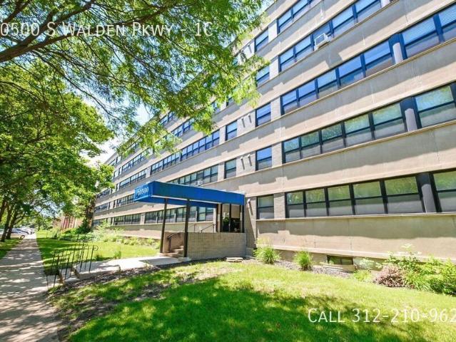 2 BR, 1 BA Apartment 10500 S Walden Pkwy, Chicago, IL 60643