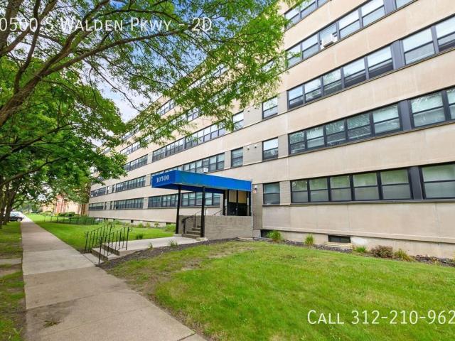 2 BR, 1 BA Apartment 10500 S Walden Pkwy, Chicago, IL 60643