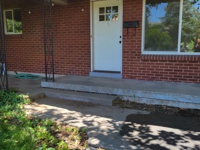 2 BR, 1 BA Apartment 1050 E 400 S, Salt Lake City, UT 84102