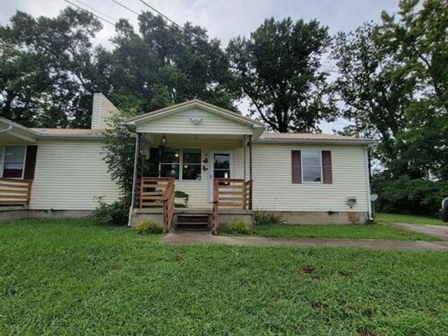 2 BR, 1 BA Apartment 105 Knowles St, Unit 105, Sparta, TN 38583