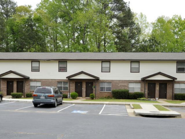 2 BR, 1 BA Apartment 106 Meadow Street, Woodstock, GA 30188