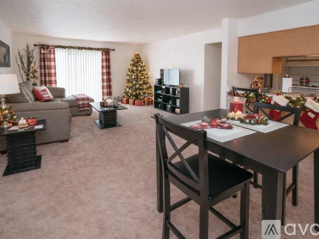 2 BR, 1 BA Apartment 1074 E Chicago Blvd, Unit 06, Tecumseh, MI 49286