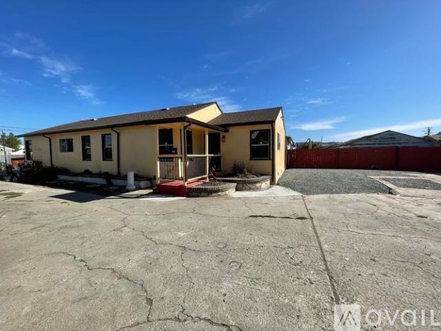 2 BR, 1 BA Apartment 1088 100th Ave, Unit 1088, Oakland, CA 94603