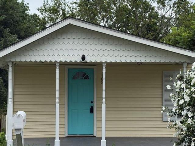 2 BR, 1 BA Apartment 108 Greenwood Ave, Excelsior Springs, MO 64024