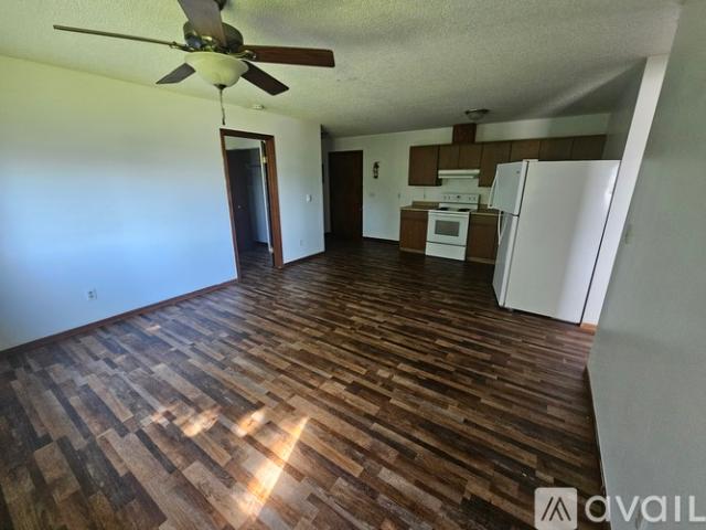 2 BR, 1 BA Apartment 1097 Oakview Dr, Unit 10, Saint Charles, MN 55972