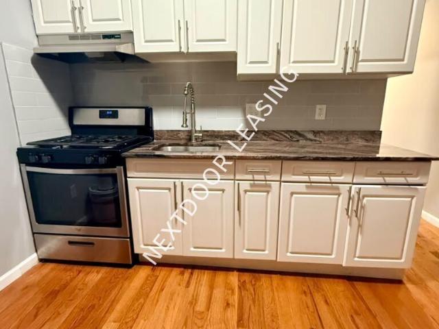 2 BR, 1 BA Apartment 113 Ocean Ave, Jersey City, NJ 07305