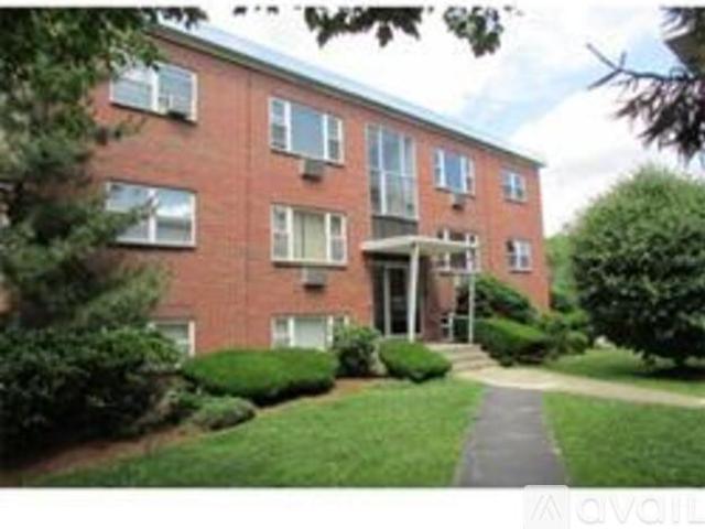 2 BR, 1 BA Apartment 1105 Lexington St, Unit 11 6, Waltham, MA 02452