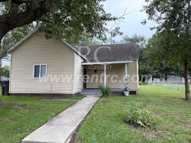 2 BR, 1 BA Apartment 1105 Martin, Danville, IL 61832