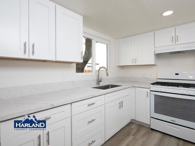 2 BR, 1 BA Apartment 1107 B Ave, National City, CA 91950