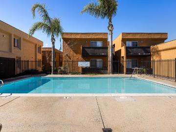 2 BR, 1 BA Apartment 110 7th St Unit H06, Ramona, CA 92065