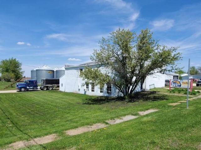 2 BR, 1 BA Apartment 110 W Market, Shannon, IL 61078