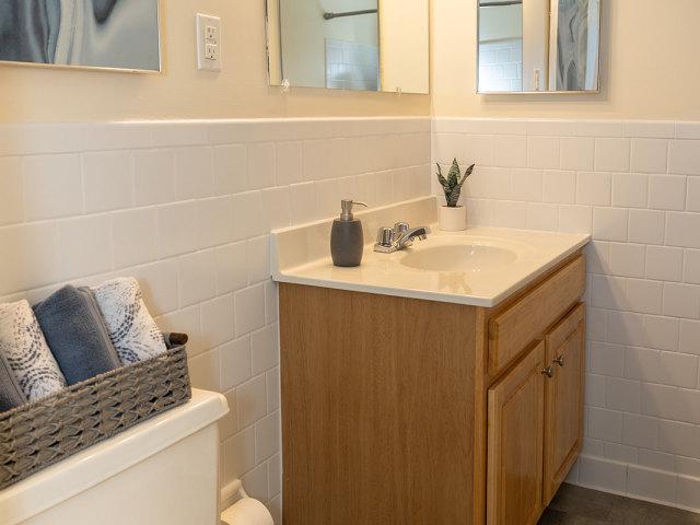 2 BR, 1 BA Apartment 1114 Tace Drive Unit T110003C, Essex, MD 21221