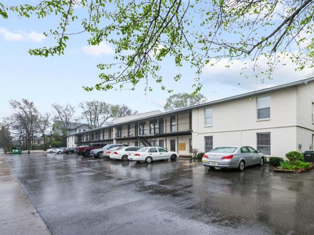 2 BR, 1 BA Apartment 1119 11th Place South Unit 208, Birmingham, AL 35205