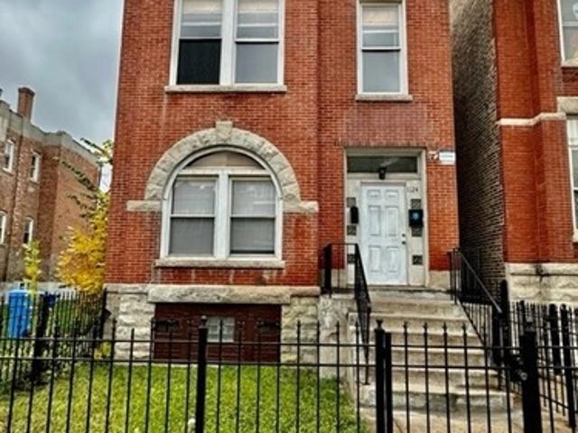 2 BR, 1 BA Apartment 1124 S Sacramento Blvd, Unit 1, Chicago, IL 60612