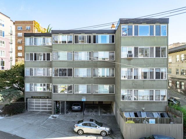 2 BR, 1 BA Apartment 112 Bellevue Avenue East Unit 404, Seattle, WA 98102