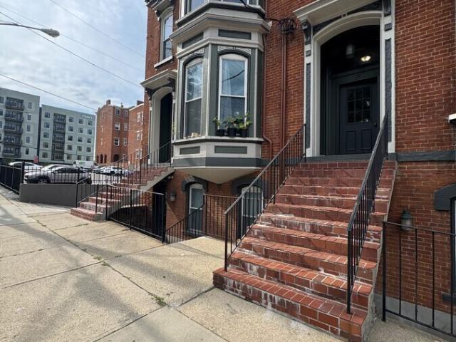 2 BR, 1 BA Apartment 112 E McMillan, Cincinnati, OH 45219