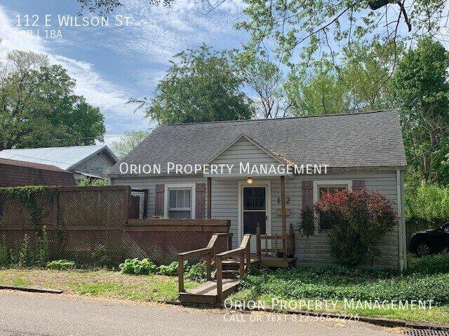 2 BR, 1 BA Apartment 112 E Wilson St, Bloomington, IN 47401